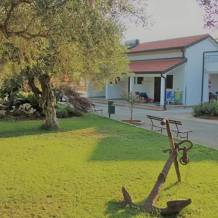 Zatisje 3* Savudrija