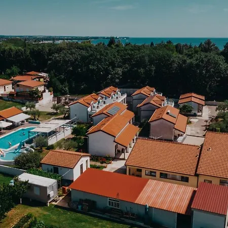 Resort Zatisje Semesteranläggning (resort) Savudrija