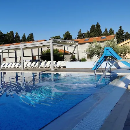 Resort Zatisje 3* Savudrija