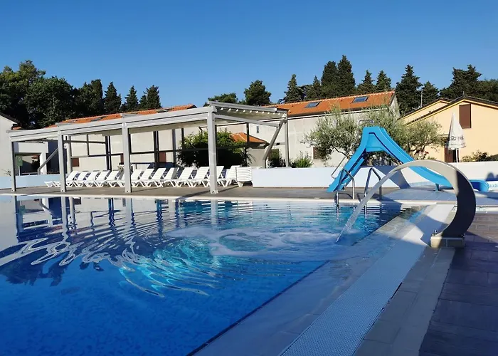 Zatisje 3* 사부드리자